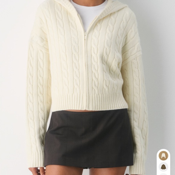 Sunday Best Tops - Aritzia Octavia Zip Hoodie